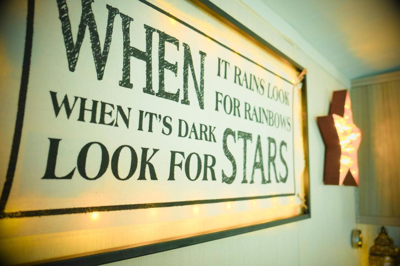 Sea 'n' Stars Platinum With Views, Free Wifi And Netflix Camber